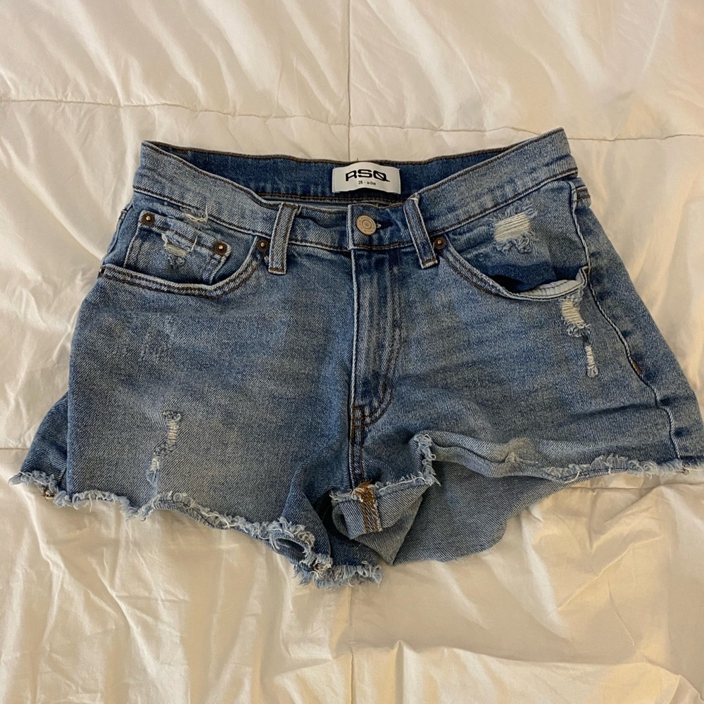 Tilly’s, blue jean shorts, size 26 a-line